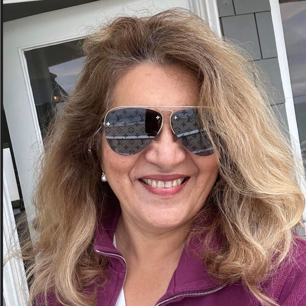 Meet your Posher, Maria